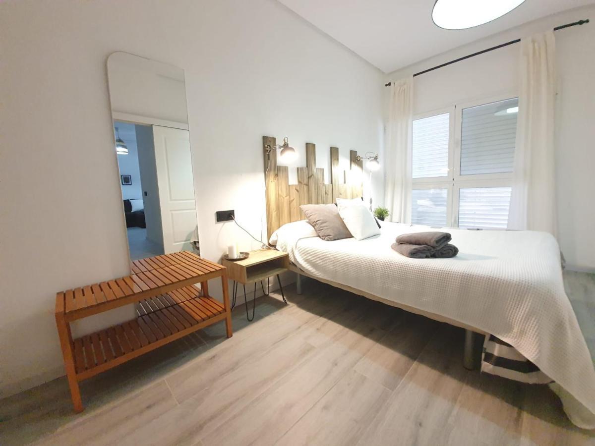Apartamentos Alamos Malaga Exterior photo